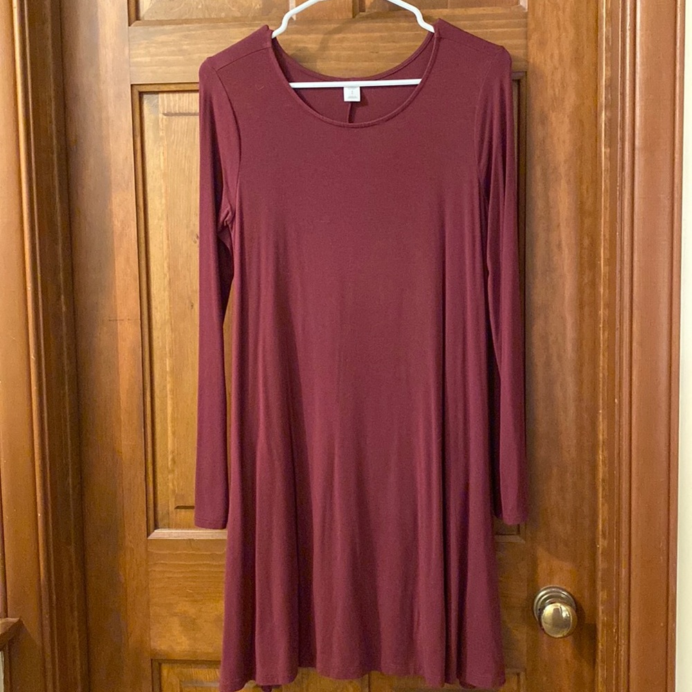 Maroon long sleeve dress